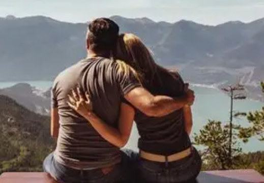 广州私家调查；结婚五年后离婚夫妻财产怎么划分