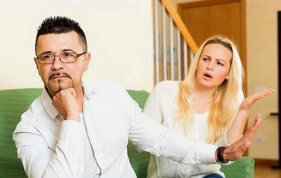 广州市侦探调查；离婚两次领证的时候会被知道么