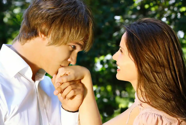 广州侦探社；本人有出轨状况，怎样能快速办离婚